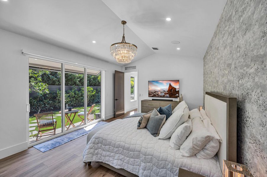 618 NE 15th AVE-45