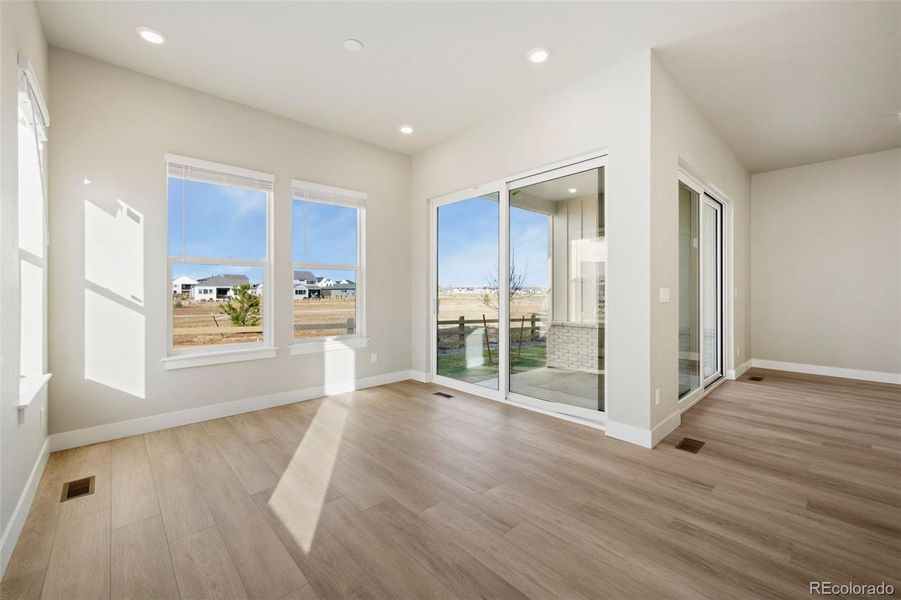 Spacious, unfurnished interior of a new home in Kitchel Lake at Serratoga Falls, Timnath (Image 10).