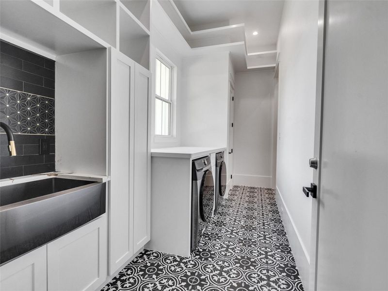 Furnished interior view inside a new home in , Magnolia (Image 9).