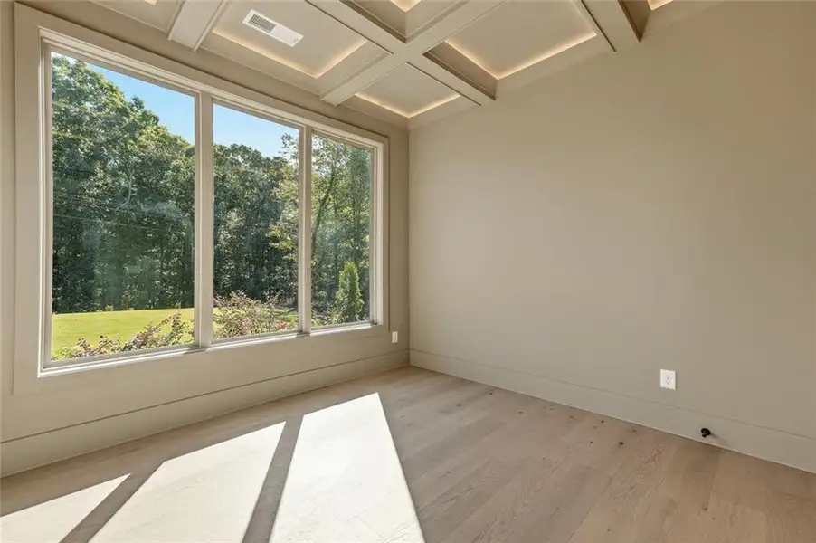 Spacious, unfurnished interior of a new home in , Gainesville (Image 30).
