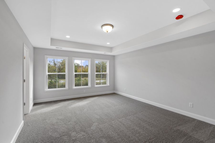 Spacious, unfurnished interior of a new home in Wildcat Chase, Summerville (Image 27).