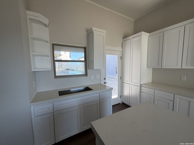 Furnished interior view inside a new home in , Laredo (Image 3).