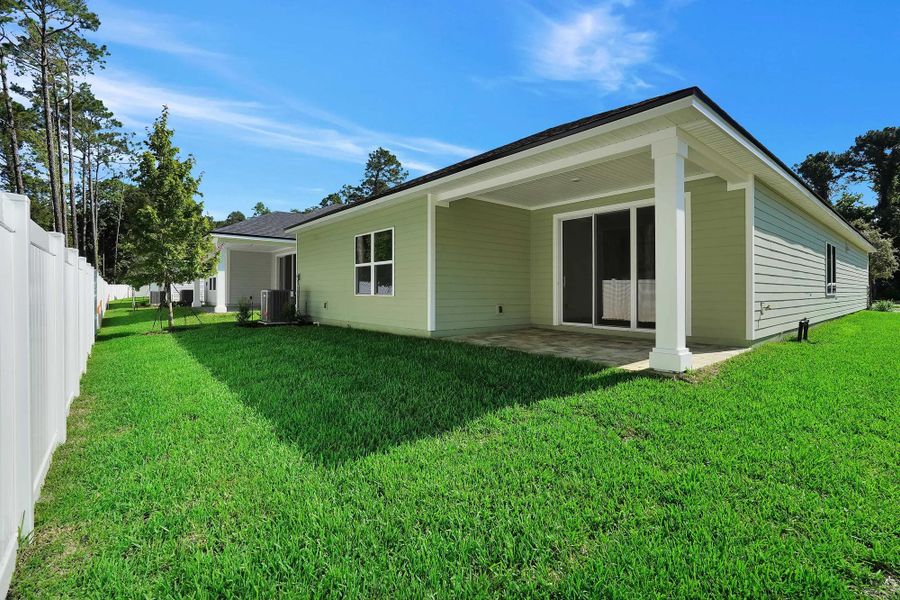 The Hilton II Outdoor Living Area The Hilton II Outdoor Living Area