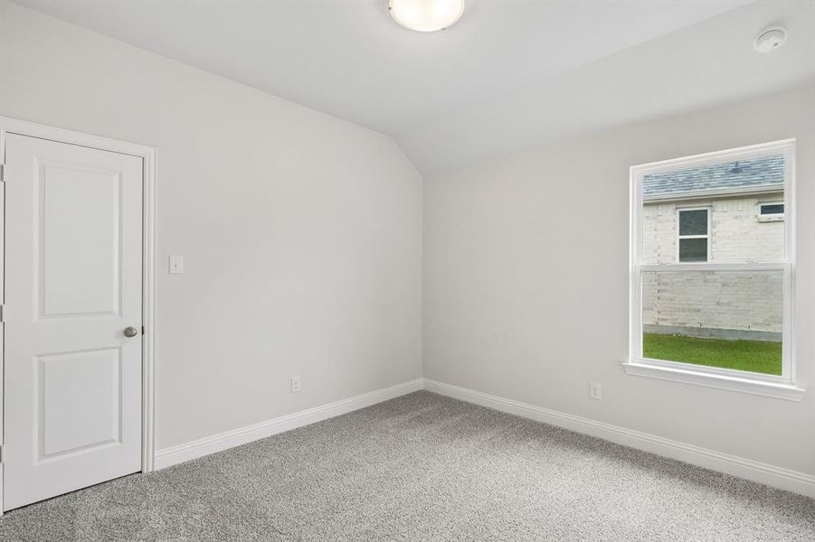 Spacious, unfurnished interior of a new home in Sicily, Princeton (Image 9).