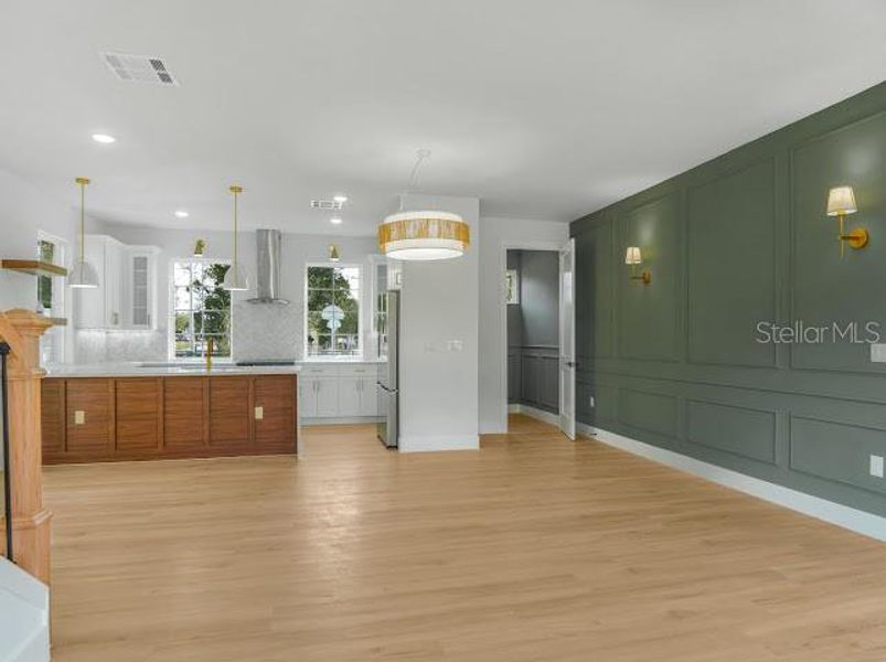 Furnished interior view inside a new home in , Oakland (Image 7).