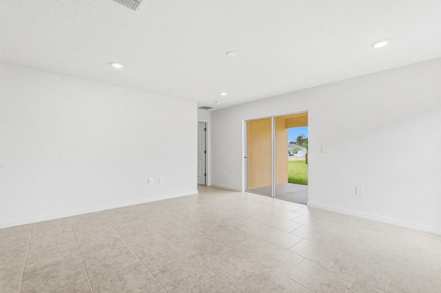 Spacious, unfurnished interior of a new home in Richmond Cove, Palm Bay (Image 35). Spacious, unfurnished interior of a new home in Richmond Cove, Palm Bay (Image 35).