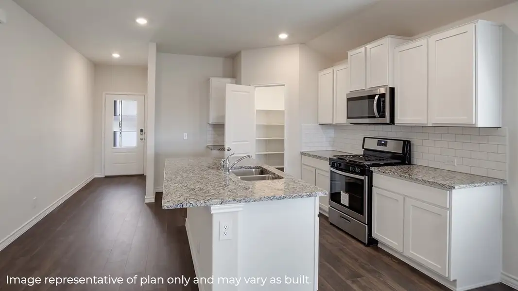 Furnished interior view inside a new home in Tamarron, Fulshear (Image 4).