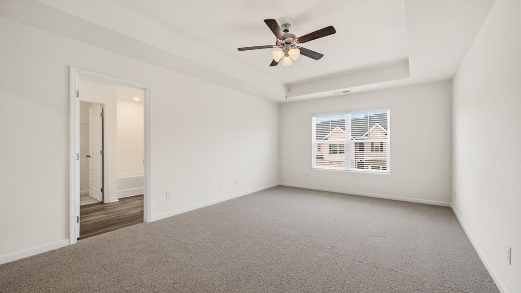 Spacious, unfurnished interior of a new home in Inverness at Sugarloaf, Lawrenceville (Image 28). Spacious, unfurnished interior of a new home in Inverness at Sugarloaf, Lawrenceville (Image 28).