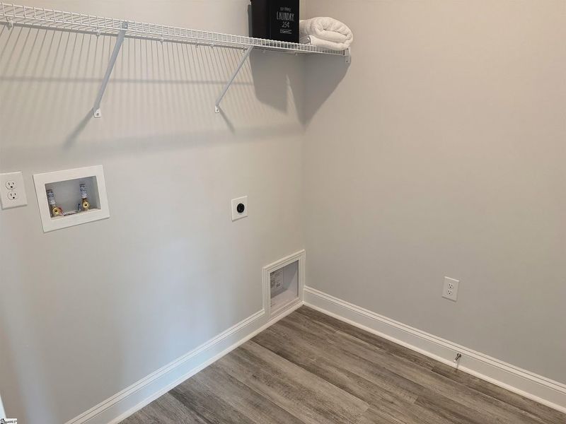Spacious, unfurnished interior of a new home in Bracken Woods, Piedmont (Image 18). Spacious, unfurnished interior of a new home in Bracken Woods, Piedmont (Image 18).