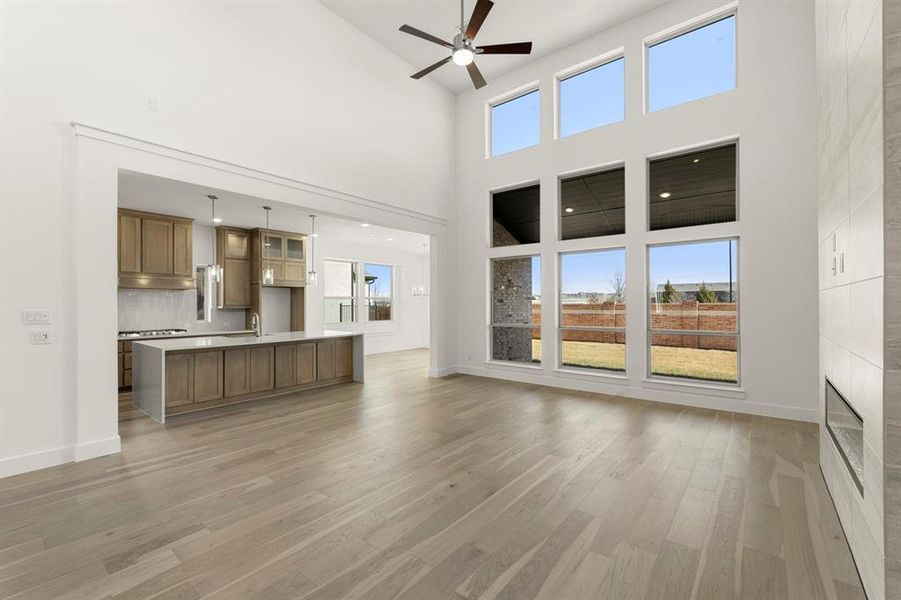 08. 14930 Shoal - Family