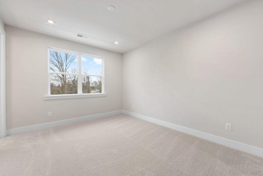 Spacious, unfurnished interior of a new home in Context at Oakhurst, Charlotte (Image 32). Spacious, unfurnished interior of a new home in Context at Oakhurst, Charlotte (Image 32).