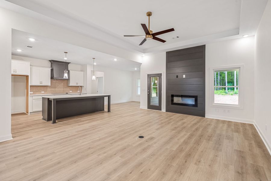 Image 65 of a home in Flint Farms.