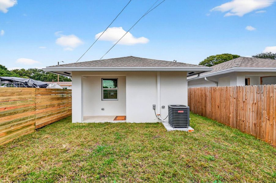 Exterior details and patio area of a home in , West Palm Beach (Image 25). Exterior details and patio area of a home in , West Palm Beach (Image 25).