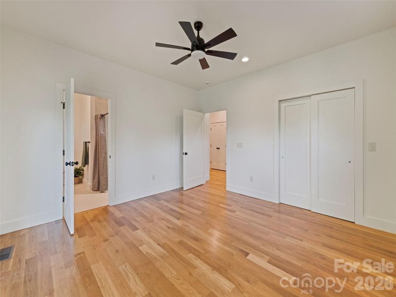 Spacious, unfurnished interior of a new home in , Clyde (Image 30).