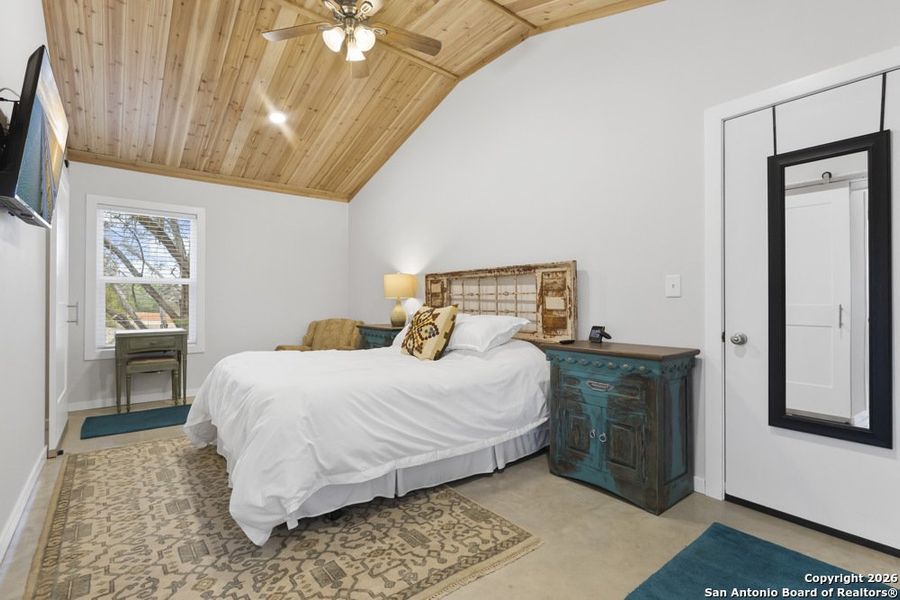 Furnished interior view inside a new home in , Bandera (Image 8).