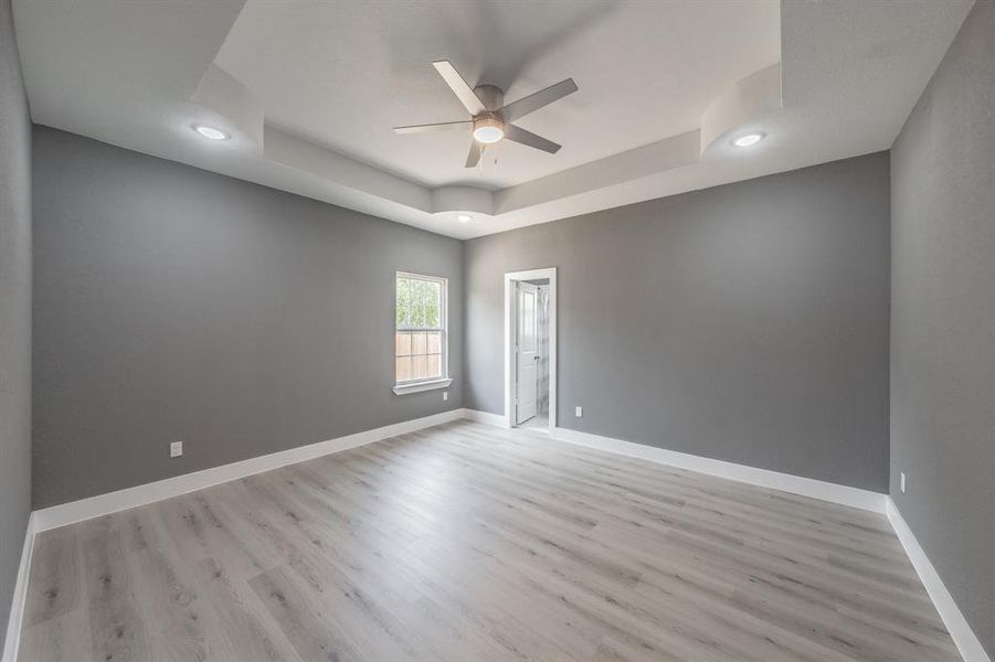 Spacious, unfurnished interior of a new home in , Hillsboro (Image 23).