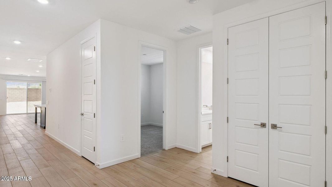 Lot 6 entry hall Lot 6 entry hall