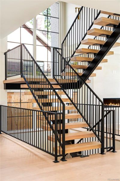 Image 32 of a home in .