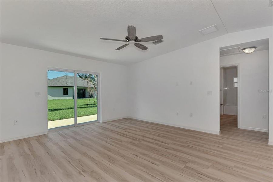 Spacious, unfurnished interior of a new home in , North Port (Image 21).