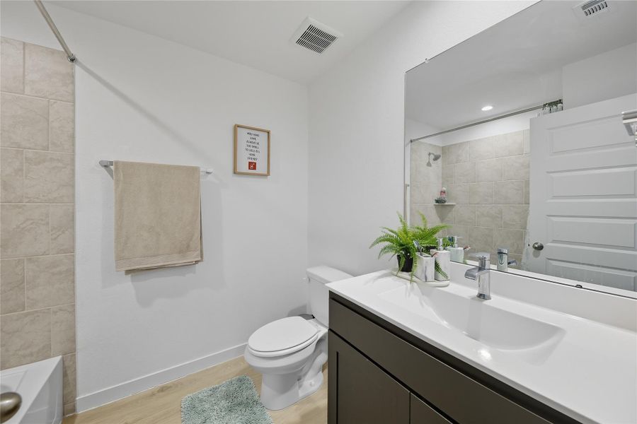 Furnished interior view inside a new home in Post Oak Pointe, Fresno (Image 11). Furnished interior view inside a new home in Post Oak Pointe, Fresno (Image 11).