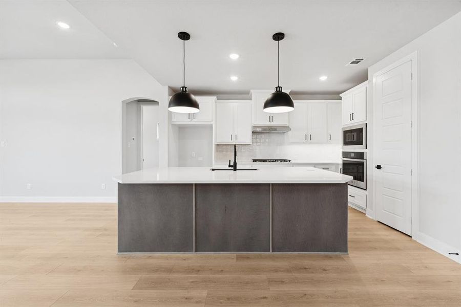 Furnished interior view inside a new home in South Pointe Cottage Series, Mansfield (Image 6). Furnished interior view inside a new home in South Pointe Cottage Series, Mansfield (Image 6).