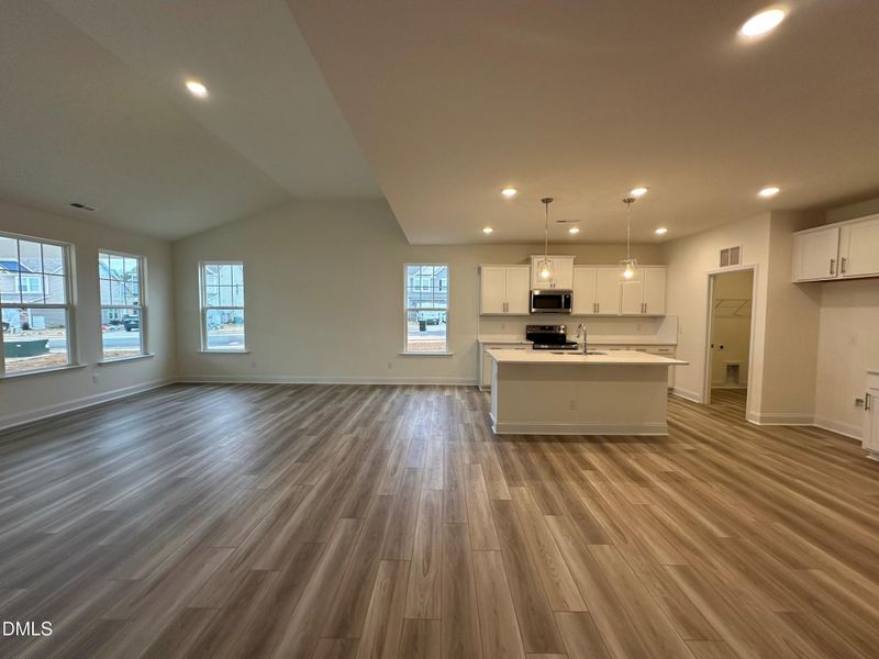 649 Hipwood Kitchen_Breakfast