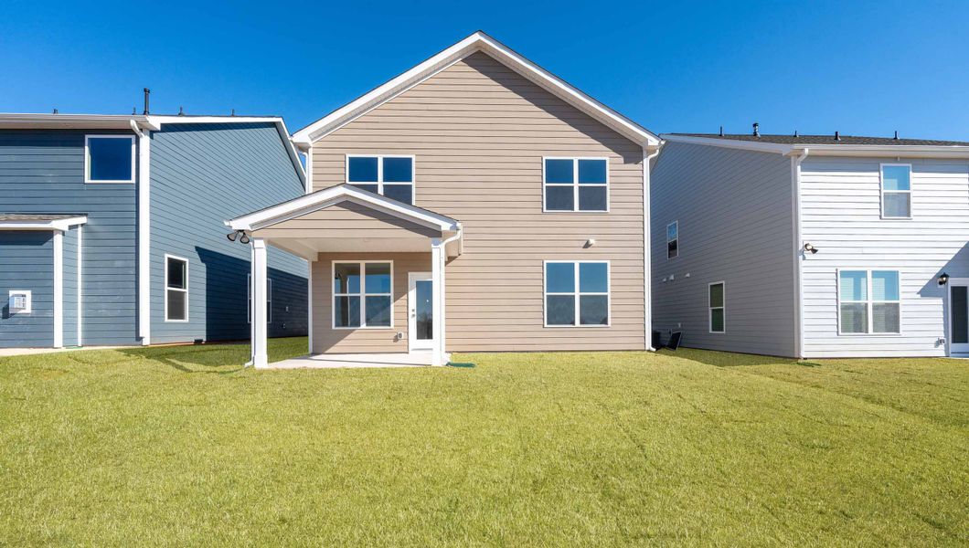 Exterior details and patio area of a home in Adams Glen, Mauldin (Image 2).