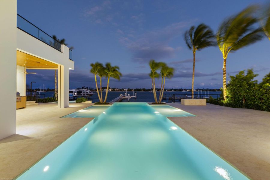 2914 N Flagler Dr 147