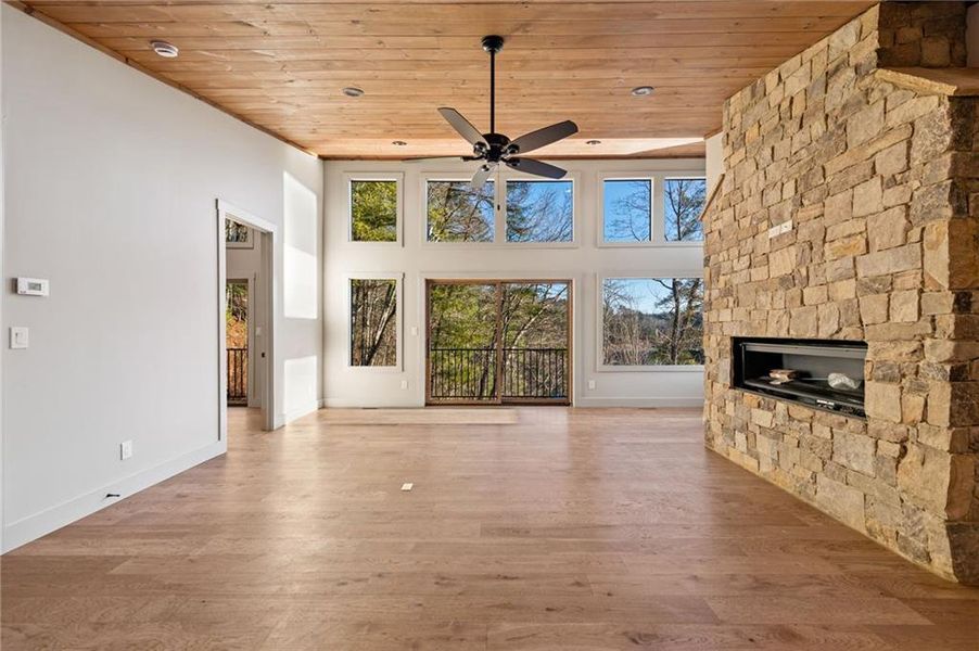 Spacious, unfurnished interior of a new home in , Blue Ridge (Image 41).
