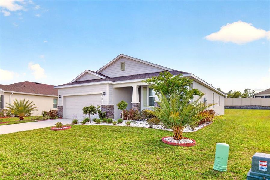 Front exterior of a new home in , Ocala, FL, highlighting curb appeal (Image 29).