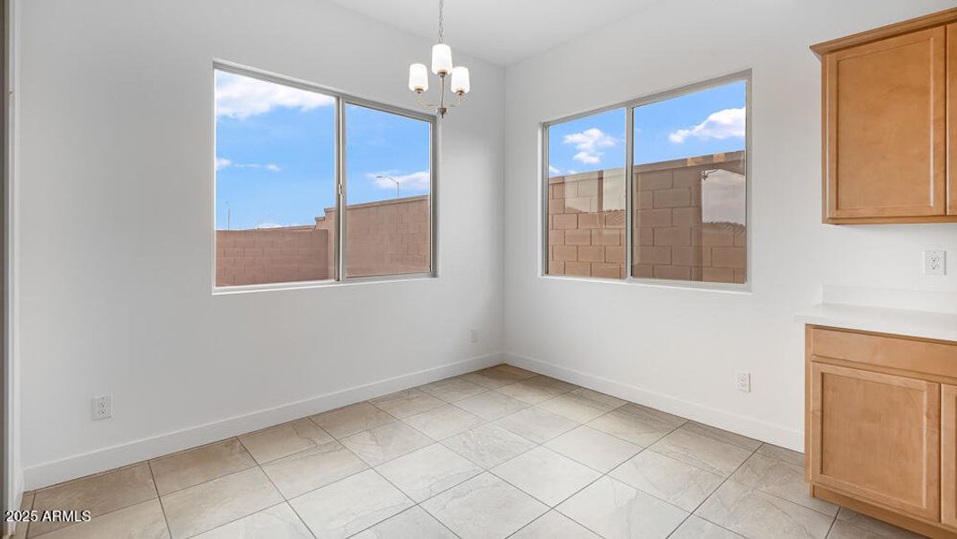 hj-az-phx-allen-ranches-expedition-adela hj-az-phx-allen-ranches-expedition-adela