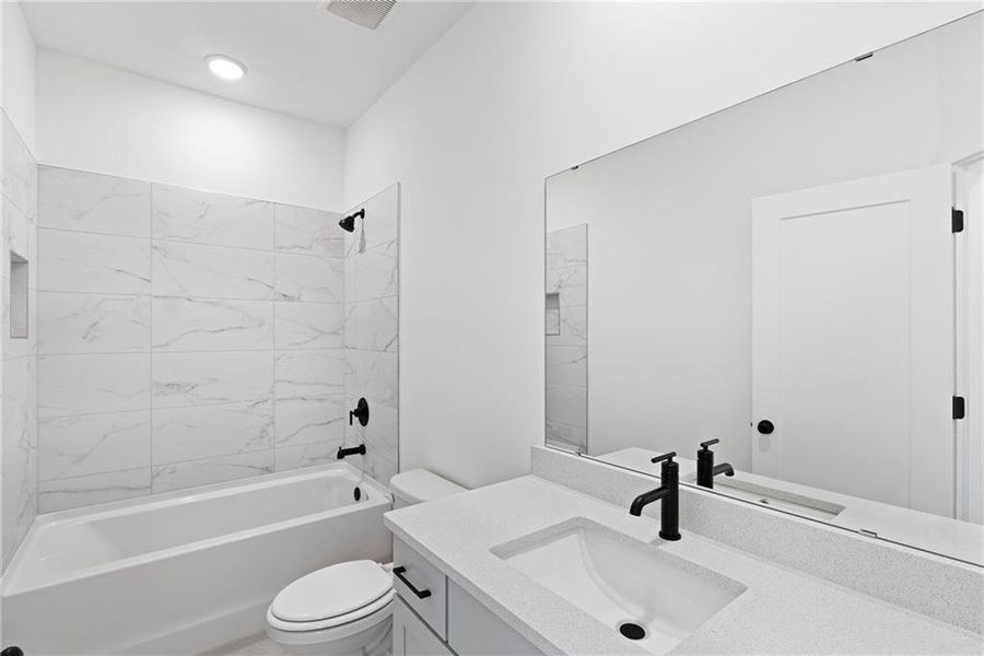 Furnished interior view inside a new home in Celesta, Scottdale (Image 9).