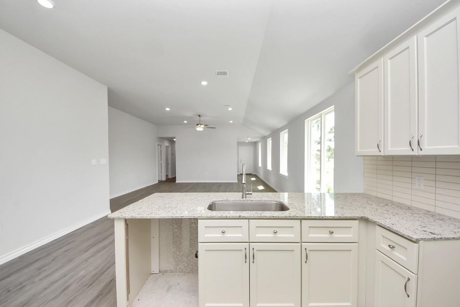 Furnished interior view inside a new home in Santa Fe, Cleveland (Image 6).