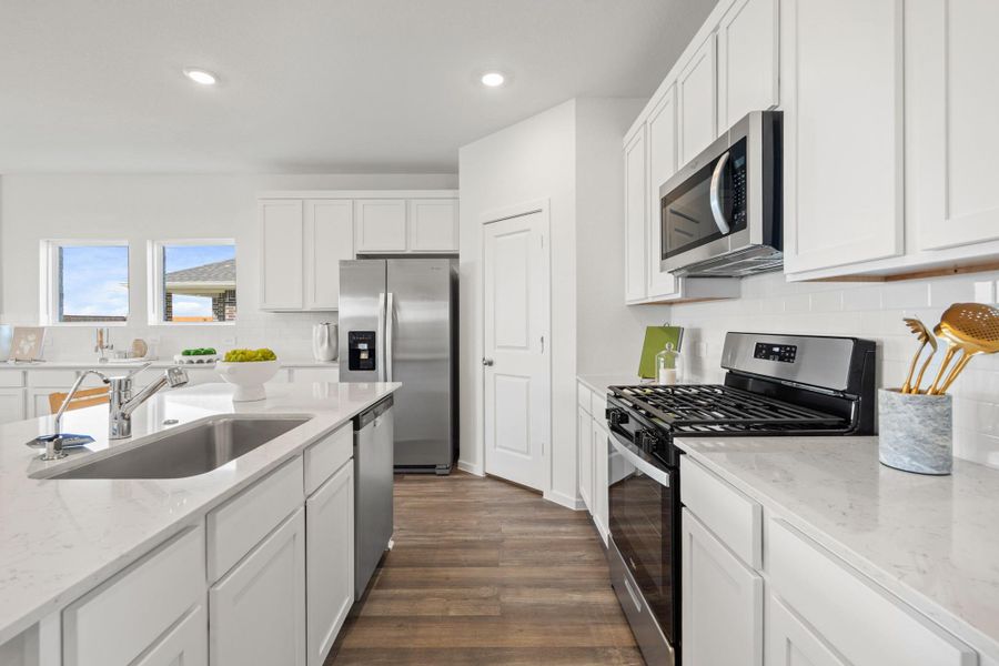 Furnished interior view inside a new home in Chapel Lakes, Montgomery (Image 18).