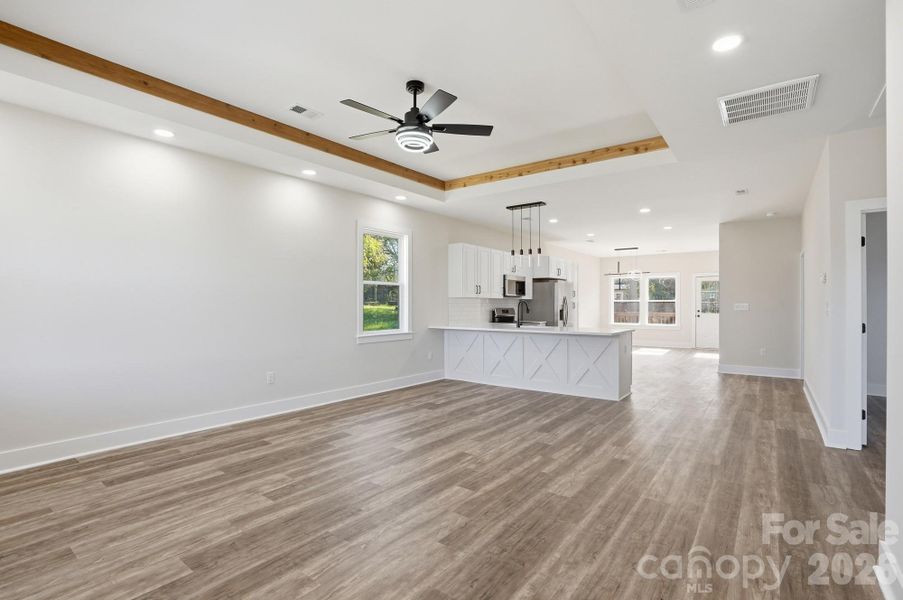 Spacious, unfurnished interior of a new home in , Concord (Image 31).