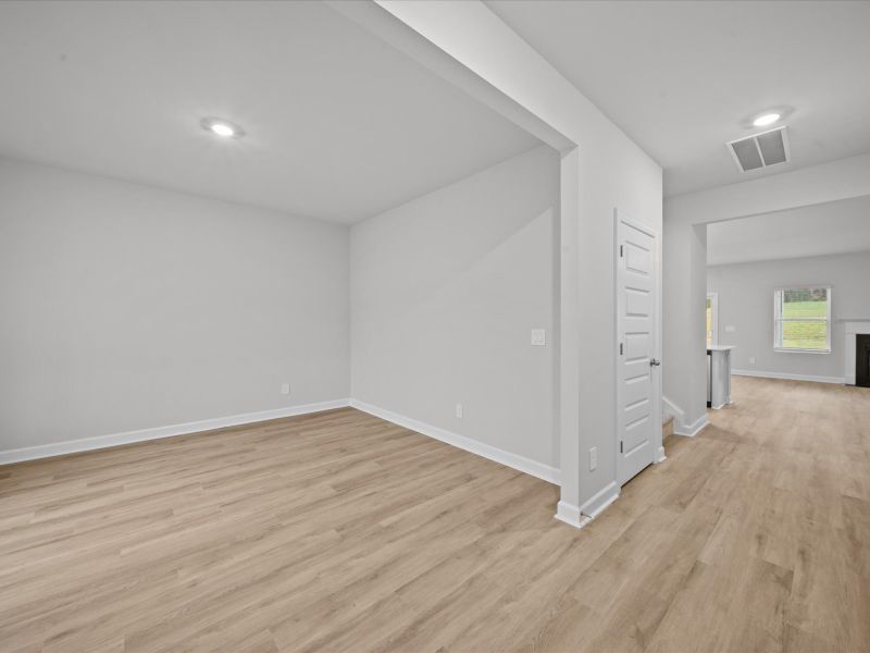 Spacious, unfurnished interior of a new home in Maxwell Commons, Easley (Image 7).
