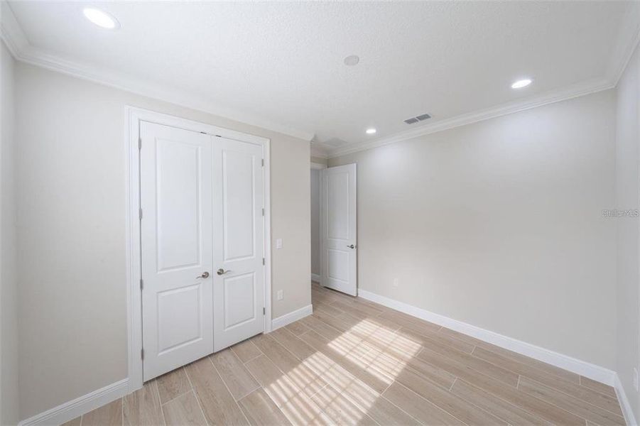 Spacious, unfurnished interior of a new home in , Summerfield (Image 20).