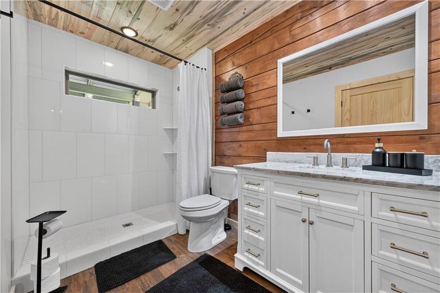 Furnished interior view inside a new home in , Ellijay (Image 14).