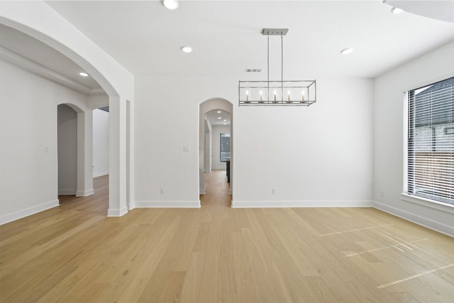 Spacious, unfurnished interior of a new home in Sonoma Verde, Rockwall (Image 64).
