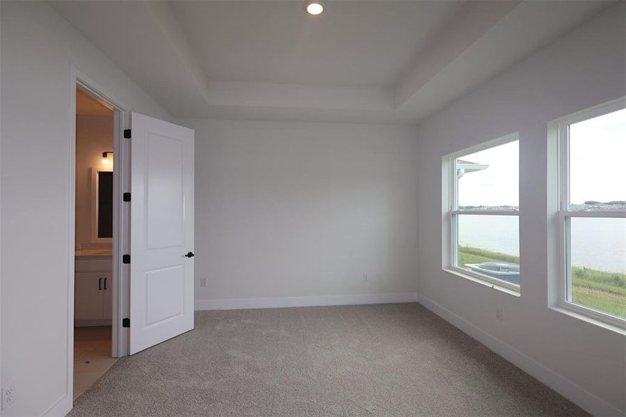Spacious, unfurnished interior of a new home in The Peninsula at Rhodine Lake, Riverview (Image 16). Spacious, unfurnished interior of a new home in The Peninsula at Rhodine Lake, Riverview (Image 16).