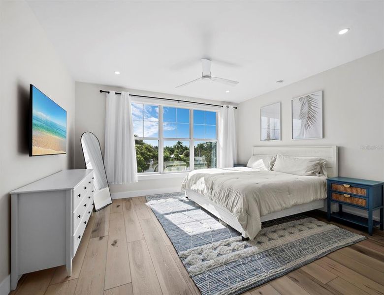 Furnished interior view inside a new home in , Longboat Key (Image 17).
