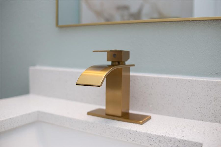 Close-up of interior finishes inside a home in , Lake Wales (Image 17).