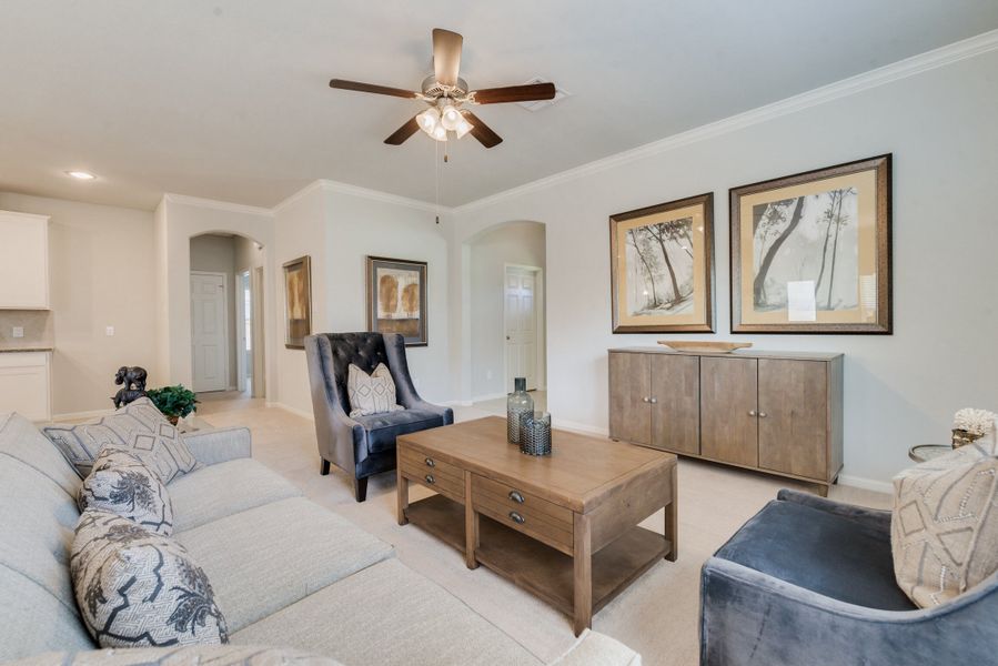 Representative furnished interior of a home built from the Floor Plan 1754 by Colina Homes in Grand Magnolia, Magnolia (Image 18). Representative furnished interior of a home built from the Floor Plan 1754 by Colina Homes in Grand Magnolia, Magnolia (Image 18).