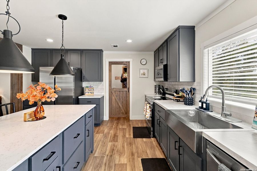 Furnished interior view inside a new home in , La Vernia (Image 11).