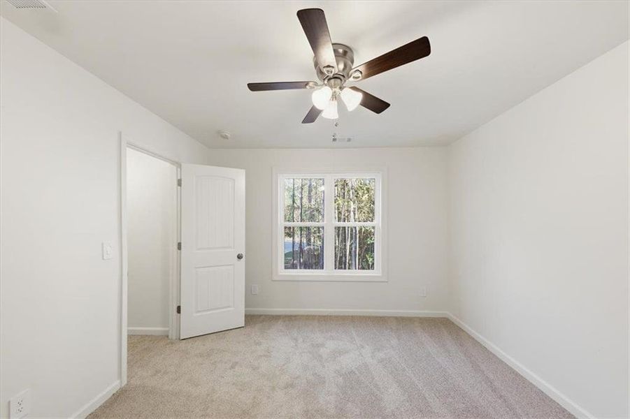 Spacious, unfurnished interior of a new home in , Whitesburg (Image 37).