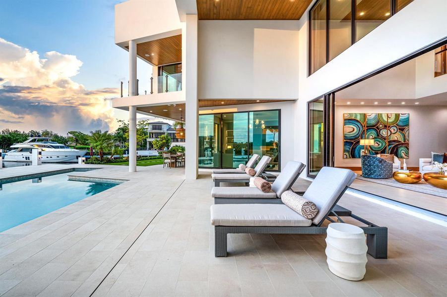 mls_PATIO_SEATING mls_PATIO_SEATING