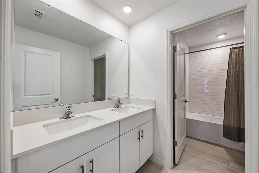 Furnished interior view inside a new home in Park East, Plant City (Image 11).