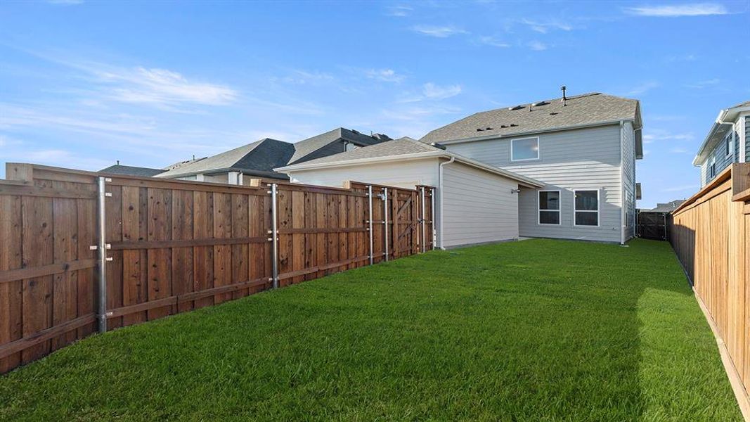 27. 3246 Summerland - Back (2)