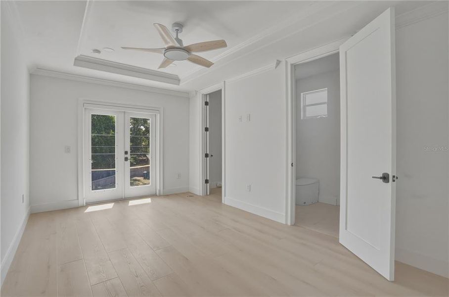 Spacious, unfurnished interior of a new home in , Safety Harbor (Image 16).