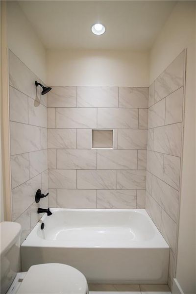 Close-up of interior finishes inside a home in , Clermont (Image 18).